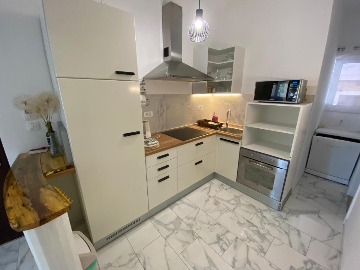 Sunrise Luxury Apartments - U2Adria Dugi Rat Esterno foto